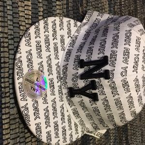 NYC hat